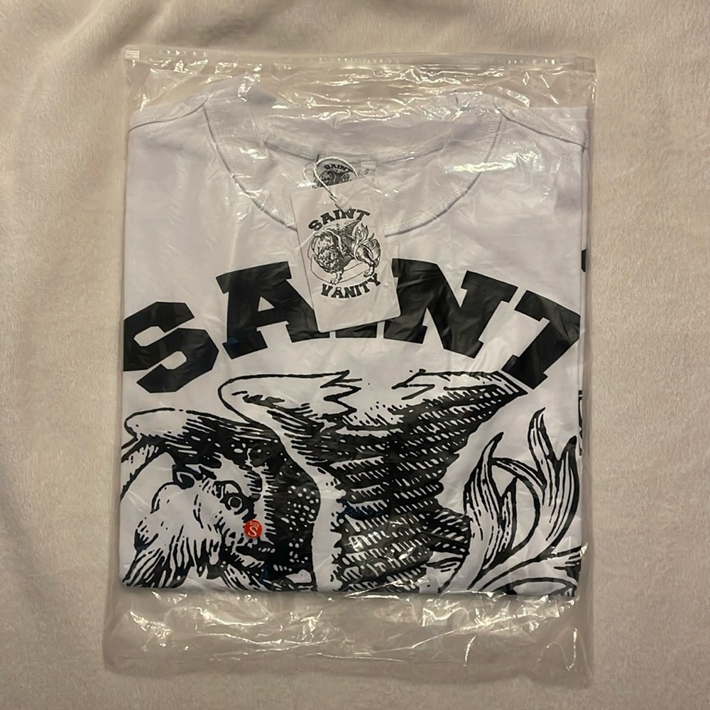 Men's White Short Sleeve Graphic Tee